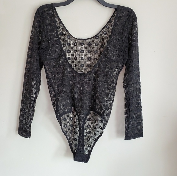 VICTORIA'S SECRET BODYSUIT SIZE M/L - Picture 3 of 4